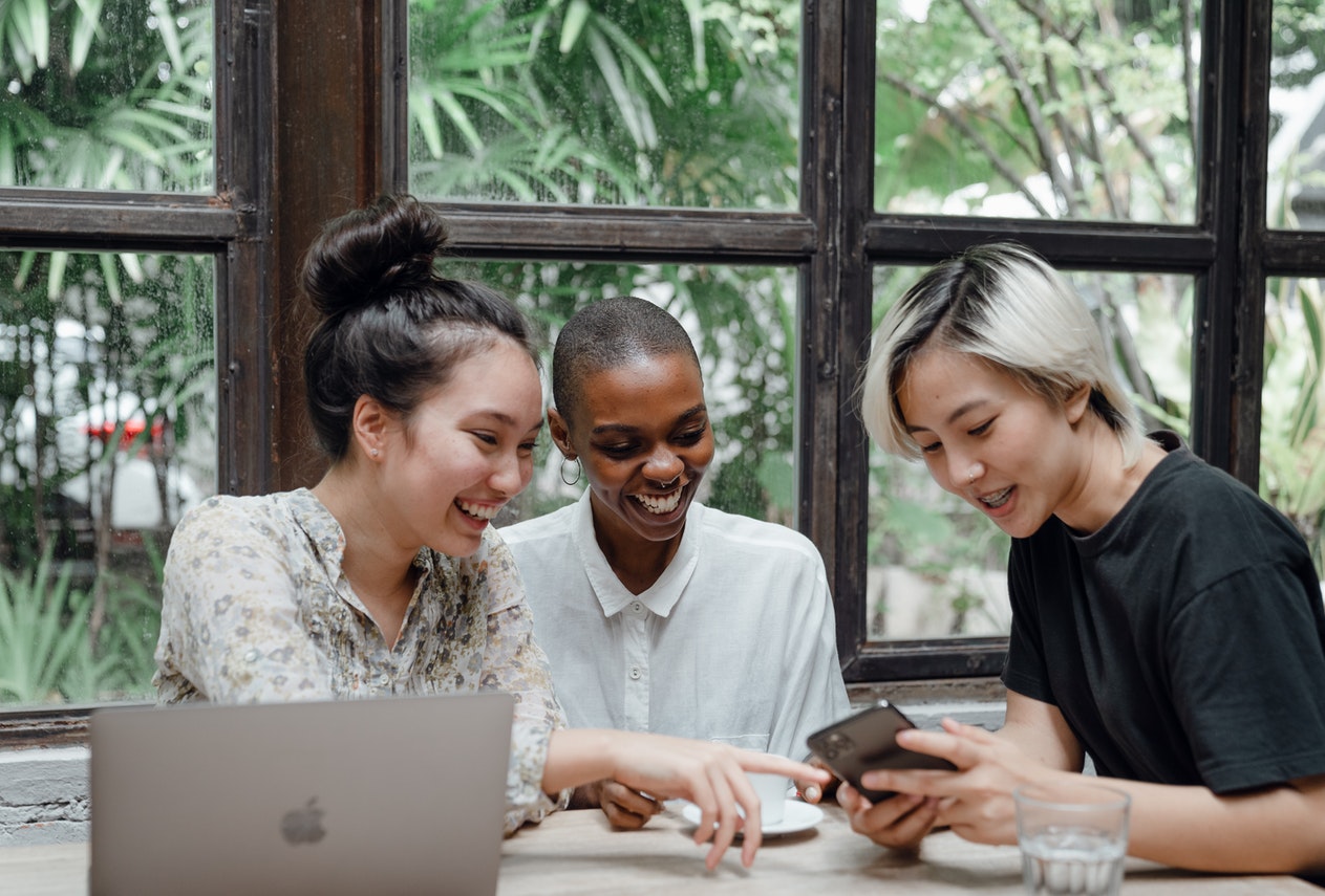 Entertainment Apps for Android and iOS