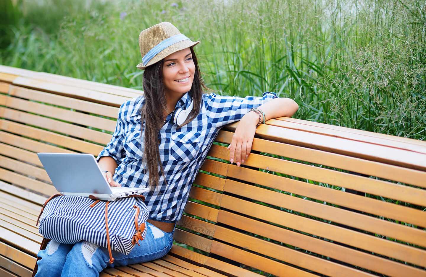 girl egg donor thinking